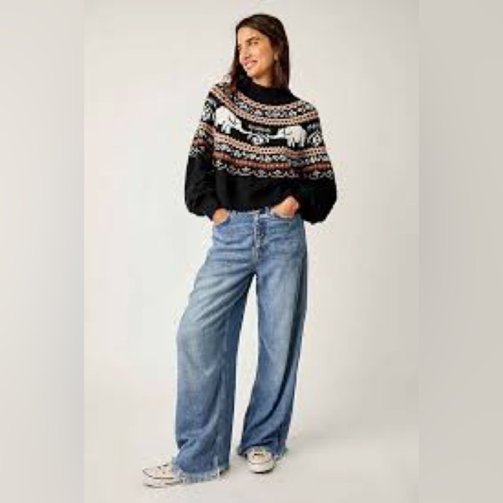 Free People Nellie sweater with elephants size large - Picture 3 of 10